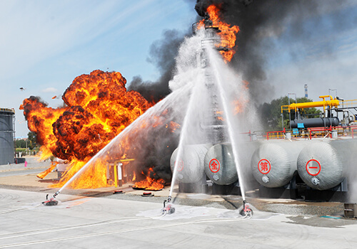 为客户提供“机器人+”应用创新技术及解决方案，让生命不再冒险。