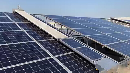 某工业屋顶光伏机器人现场应用